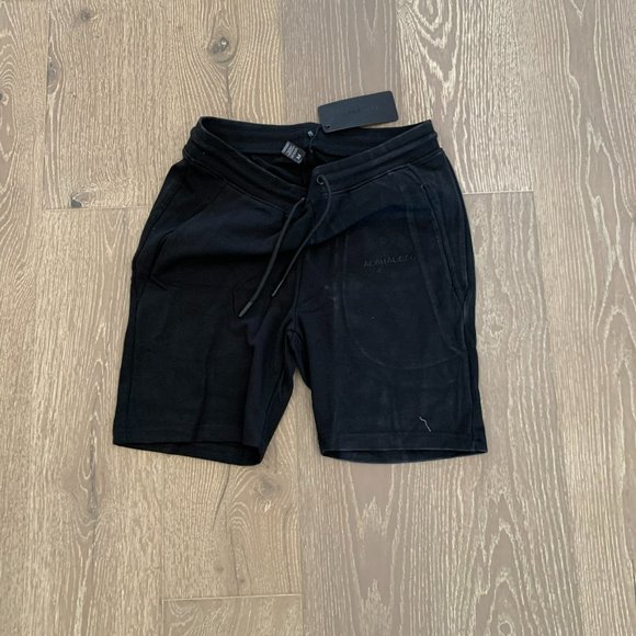 Alphalete Essential Shorts In Black 
